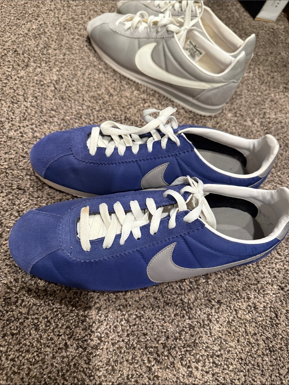 Nike Men’s Blue and White Low-Top Suede Sneakers